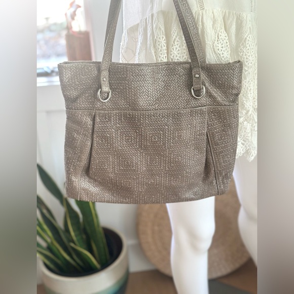 Gianni Chiarini Woven Chevron Leather Tote Bag with Zipper - Made in Italy - Picture 2 of 9